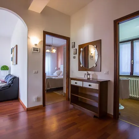 Apartament Sleeps 4 Ossuccio