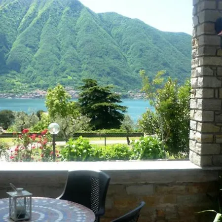 Sleeps 4 Apartament